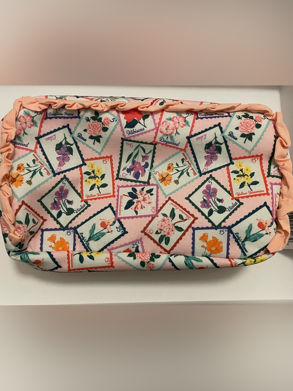 Women’s Floral Pink Makeup Bag with Assorted 5 Card Samples - Picture 7 of 10